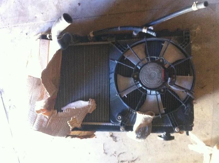 Радиатор основной Хонда Фит в Енисейске 1288