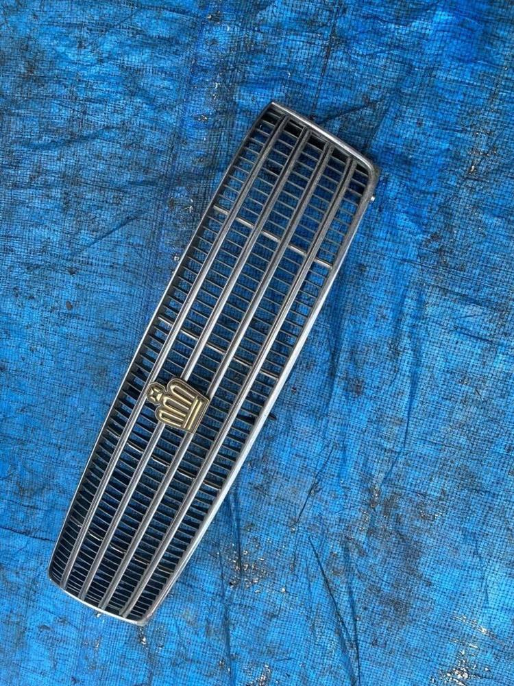 Решетка радиатора Тойота Краун в Енисейске 193895