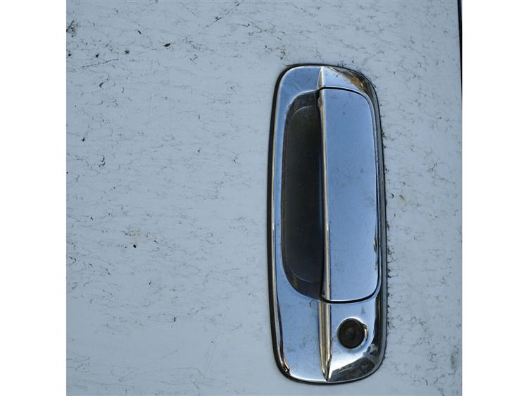 Дверь Тойота Краун в Енисейске 94144